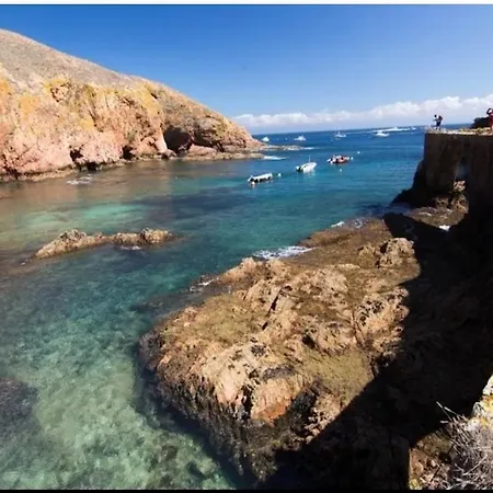 Feriehus D'yellow House - And Countryside