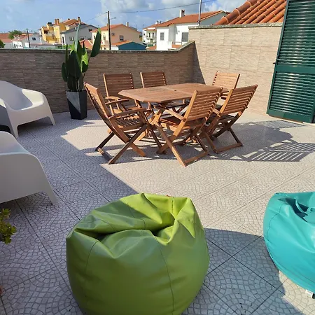 D'yellow House - And Countryside Prázdninový dům *